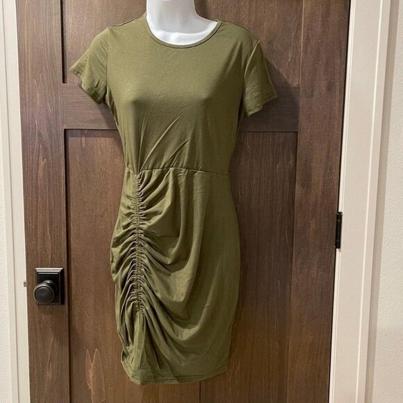 green short sleeve mini dress - Picture 4 of 4